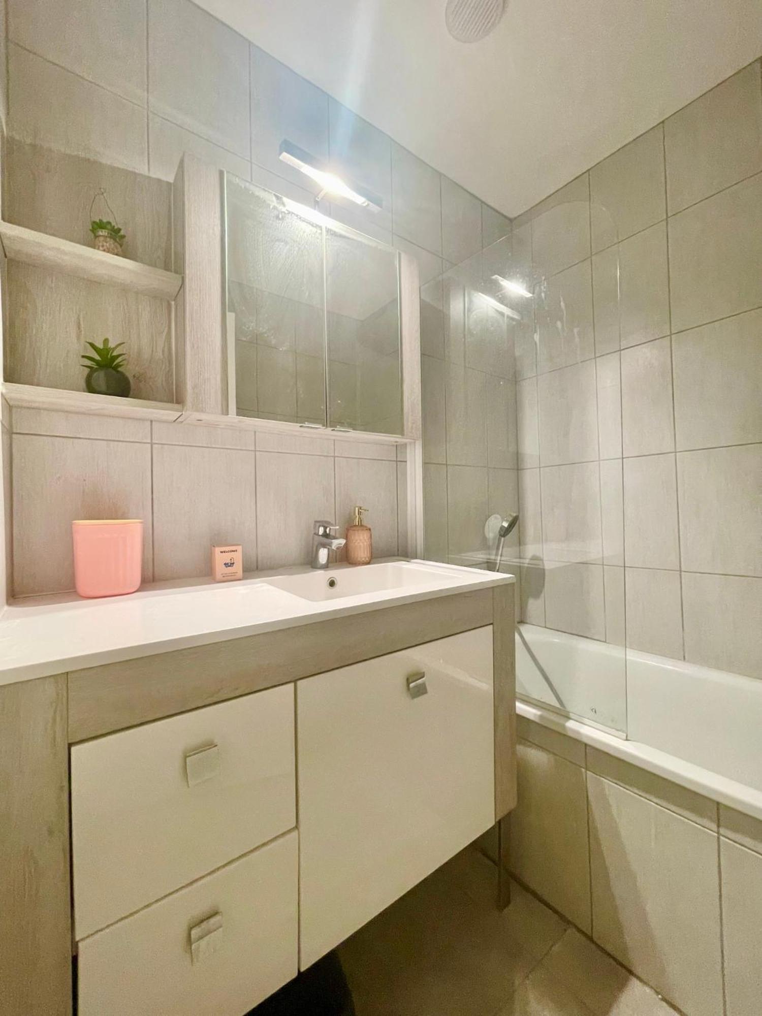 Apartamento Orleans - Le Royal - Lumineux - Stationnement Exterior foto